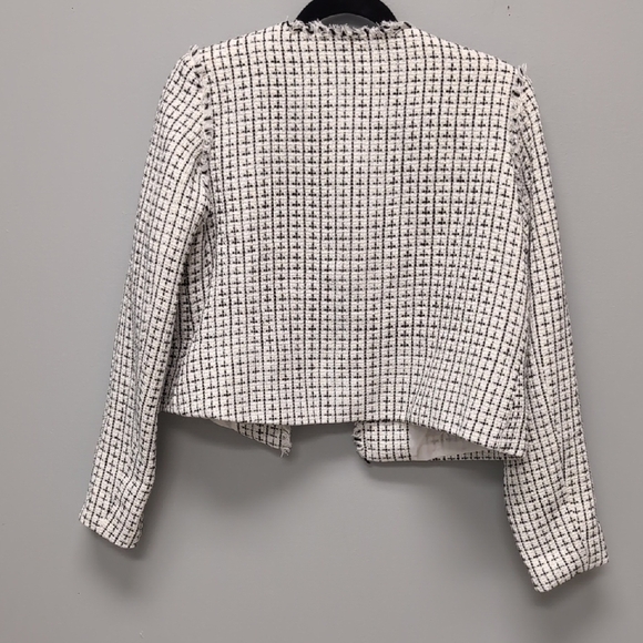 EUC Love & Libery White and Black Tweed Blazer Size M. Worn Once - Picture 7 of 7